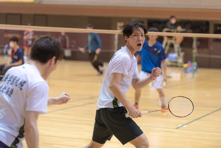 男子バドミントン部