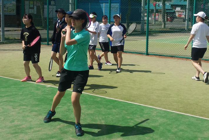 女子硬式テニス部